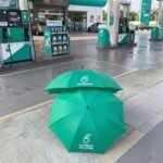 Custom automatic folding umbrella with company logo for corporate gifts